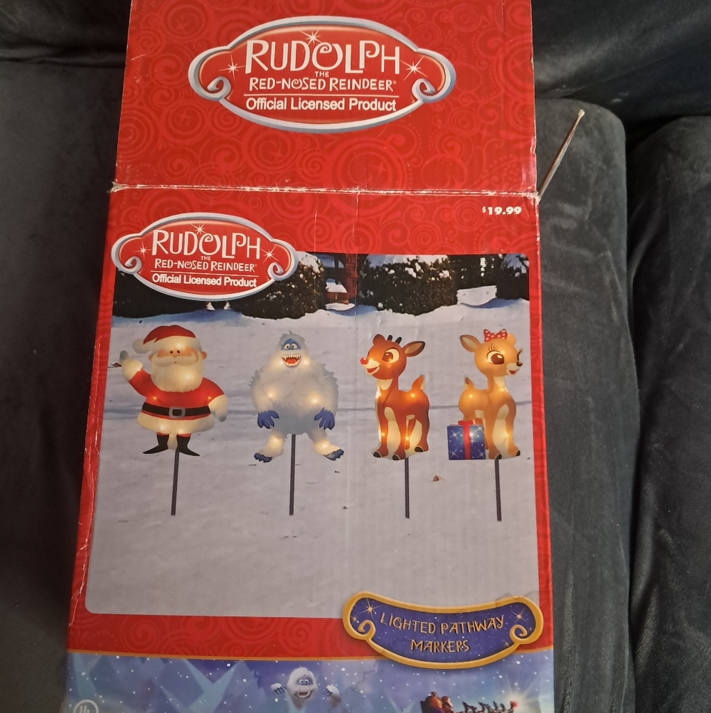 Rudolph Lighted Pathway Markers